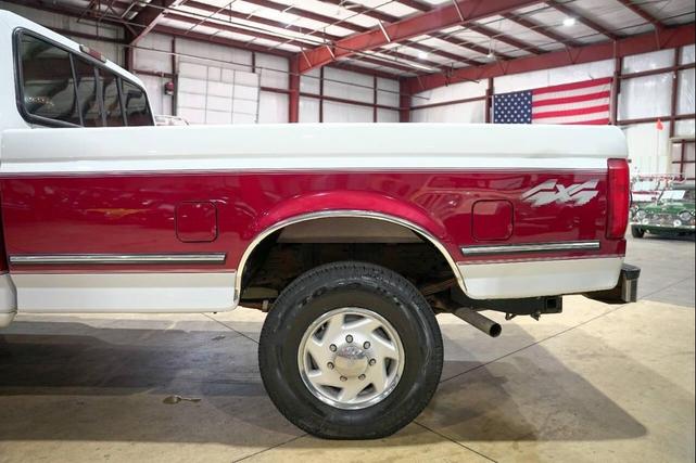 Photo of 1995 White Ford F-250