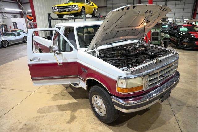 Photo of 1995 White Ford F-250