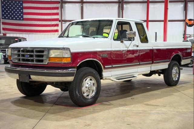 Photo of 1995 White Ford F-250