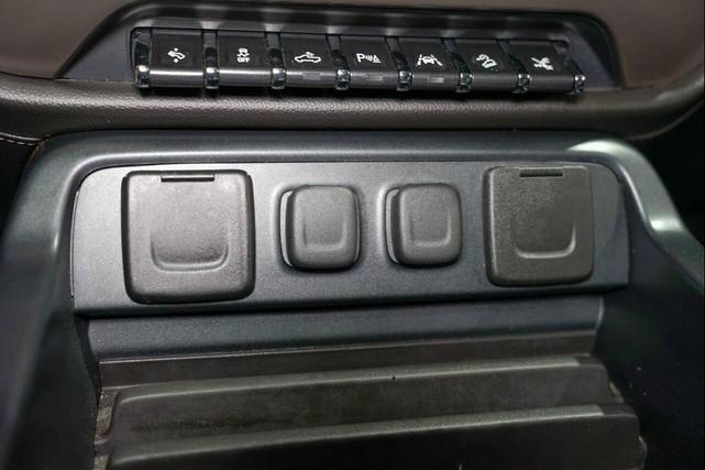 Photo of 2017 Black GMC Sierra 1500