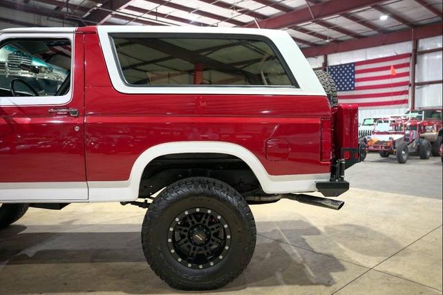 Photo of 1985 Red Ford Bronco