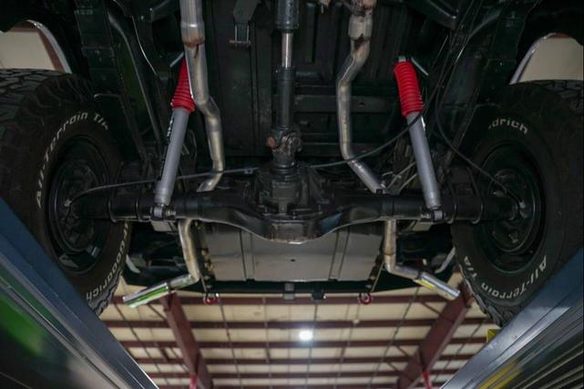 Photo of 1985 Red Ford Bronco