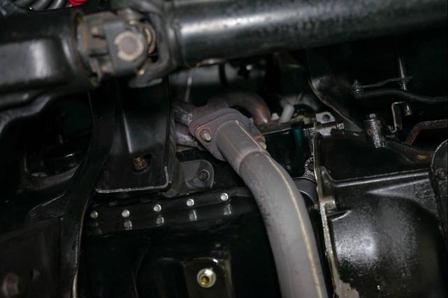 Photo of 1985 Red Ford Bronco