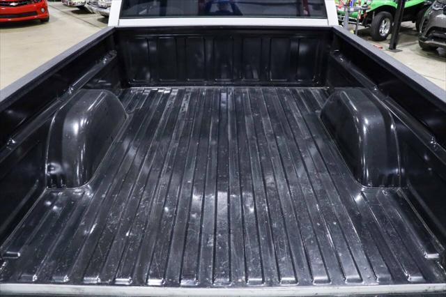 Photo of 1998 White GMC Sierra 1500