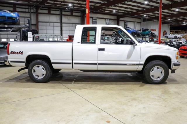 Photo of 1998 White GMC Sierra 1500