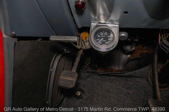 Photo of 1959 Artic White and Tampico Red Buick LeSabre