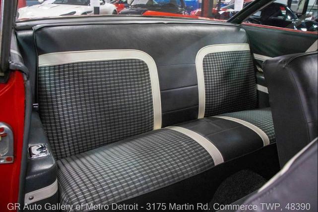 Photo of 1959 Artic White and Tampico Red Buick LeSabre