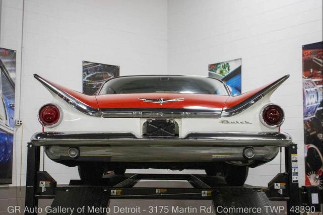 Photo of 1959 Artic White and Tampico Red Buick LeSabre