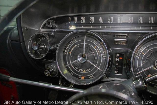 Photo of 1959 Artic White and Tampico Red Buick LeSabre
