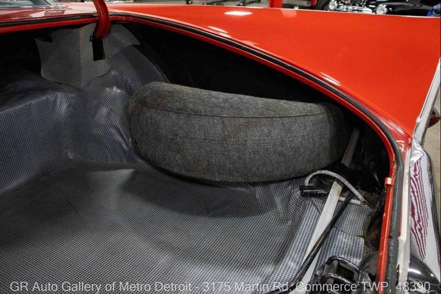 Photo of 1959 Artic White and Tampico Red Buick LeSabre