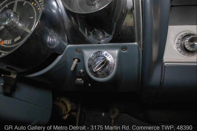 Photo of 1959 Artic White and Tampico Red Buick LeSabre