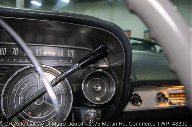 Photo of 1959 Artic White and Tampico Red Buick LeSabre