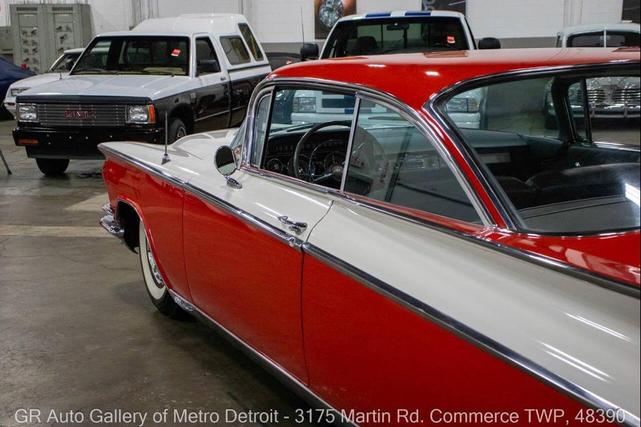 Photo of 1959 Artic White and Tampico Red Buick LeSabre