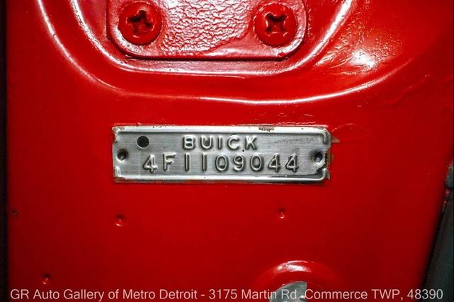 Photo of 1959 Artic White and Tampico Red Buick LeSabre