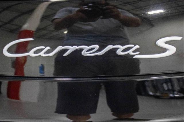 Photo of 2006 Black Porsche 911