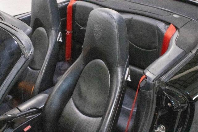 Photo of 2006 Black Porsche 911