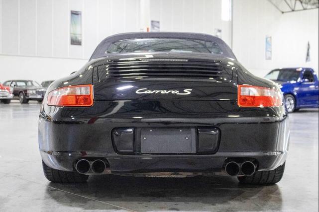 Photo of 2006 Black Porsche 911