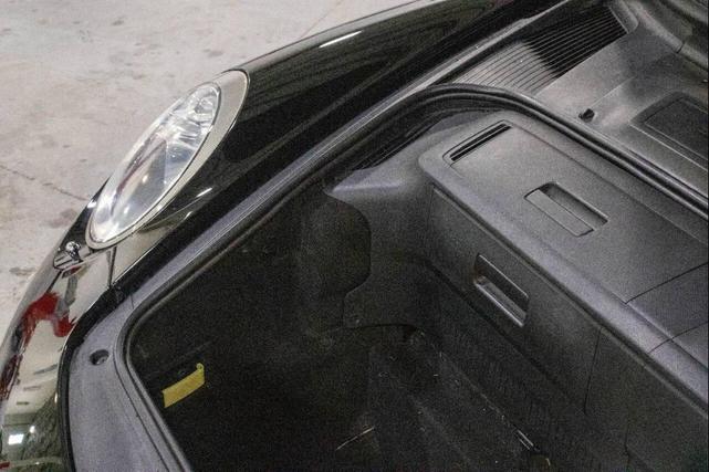 Photo of 2006 Black Porsche 911