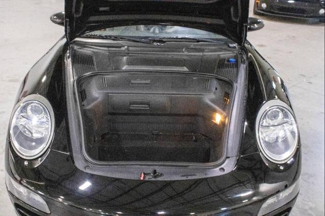 Photo of 2006 Black Porsche 911