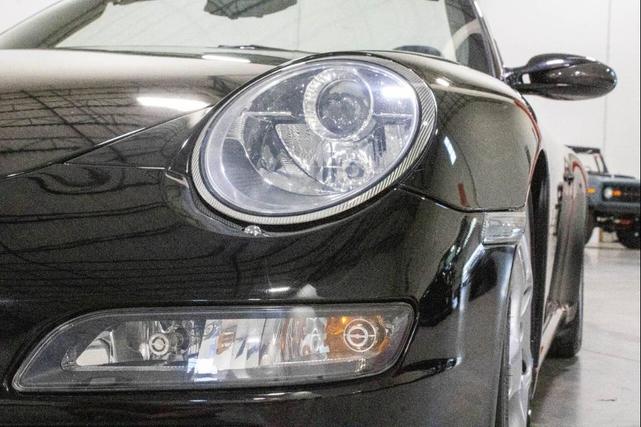 Photo of 2006 Black Porsche 911