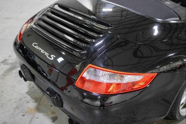 Photo of 2006 Black Porsche 911