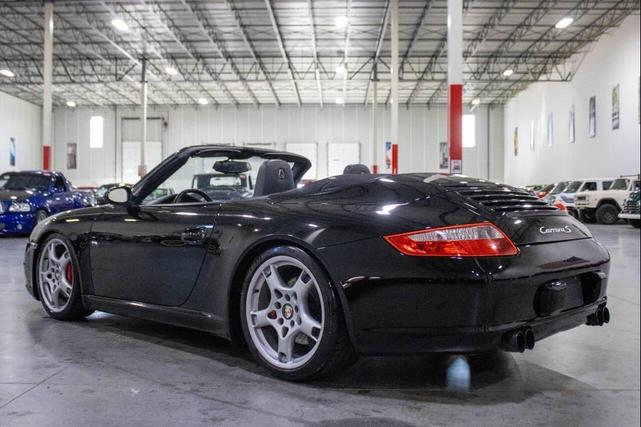 Photo of 2006 Black Porsche 911