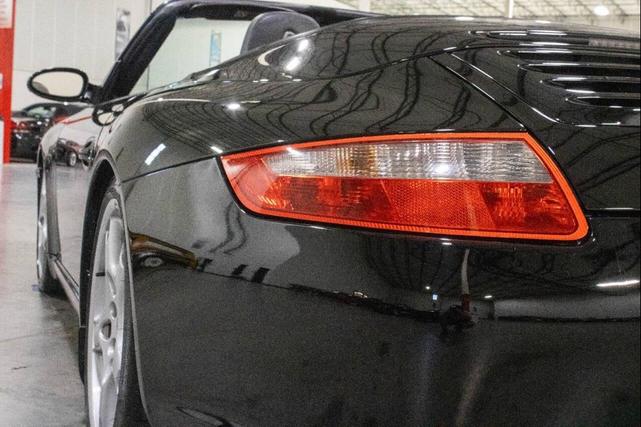 Photo of 2006 Black Porsche 911