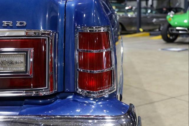 Photo of 1977 Blue Ford LTD