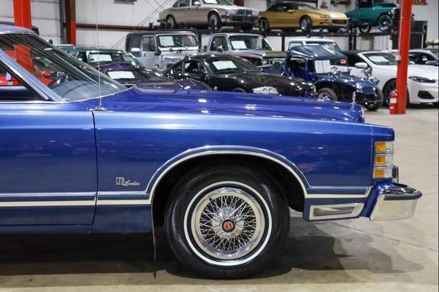 Photo of 1977 Blue Ford LTD