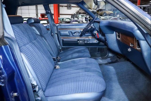 Photo of 1977 Blue Ford LTD