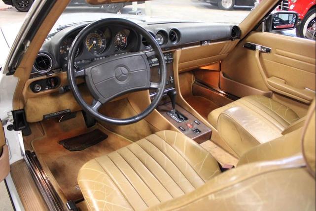 Photo of 1989 White Mercedes-Benz S-Class