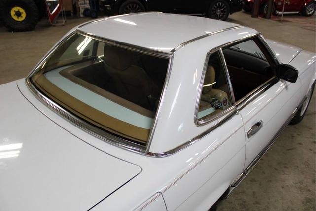 Photo of 1989 White Mercedes-Benz S-Class