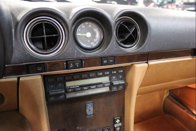 Photo of 1989 White Mercedes-Benz S-Class