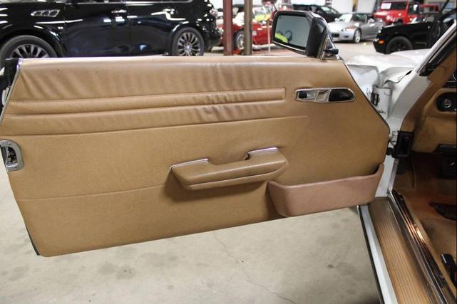 Photo of 1989 White Mercedes-Benz S-Class
