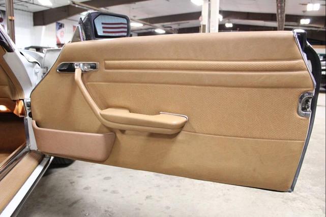 Photo of 1989 White Mercedes-Benz S-Class