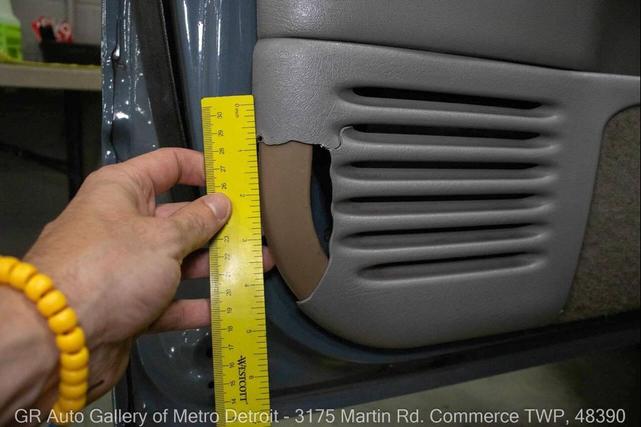 Photo of 1996 Gray Chevrolet Tahoe