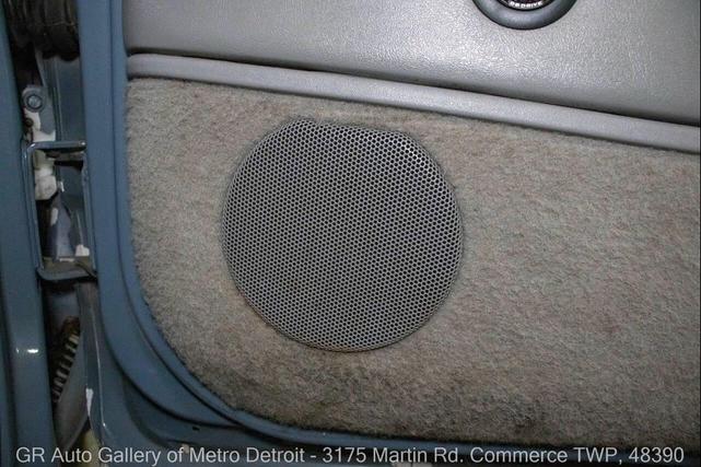 Photo of 1996 Gray Chevrolet Tahoe