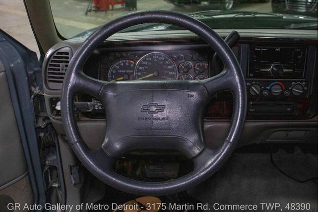 Photo of 1996 Gray Chevrolet Tahoe