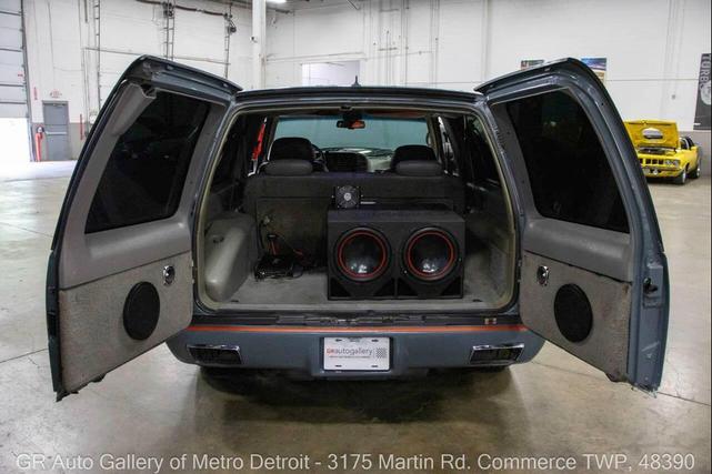Photo of 1996 Gray Chevrolet Tahoe