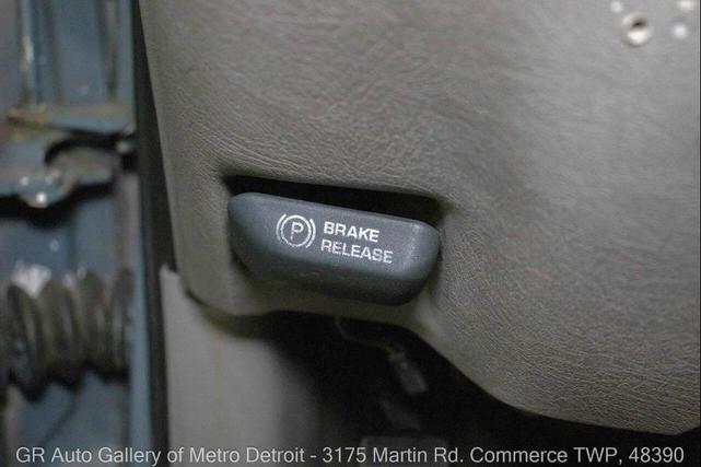 Photo of 1996 Gray Chevrolet Tahoe