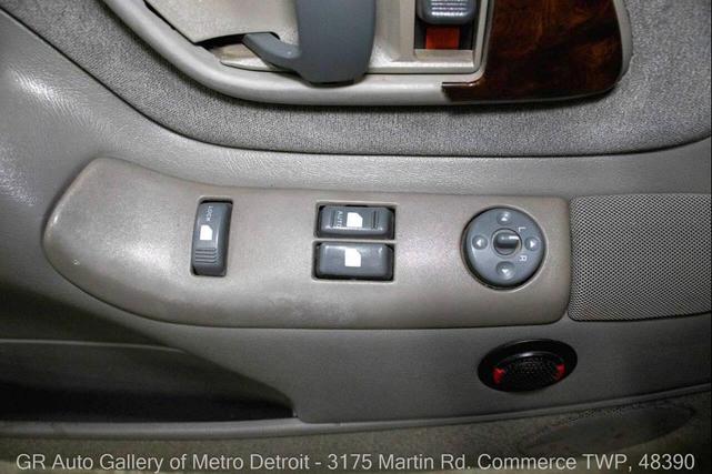 Photo of 1996 Gray Chevrolet Tahoe