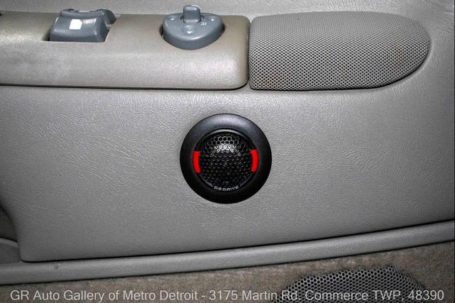 Photo of 1996 Gray Chevrolet Tahoe
