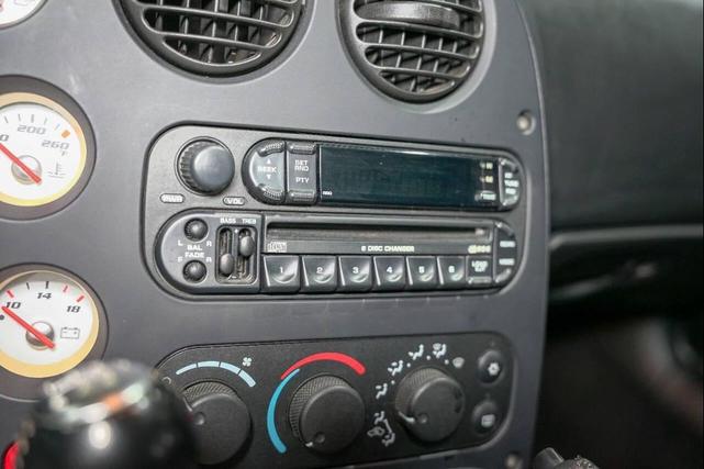 Photo of 2004 Silver Dodge Viper