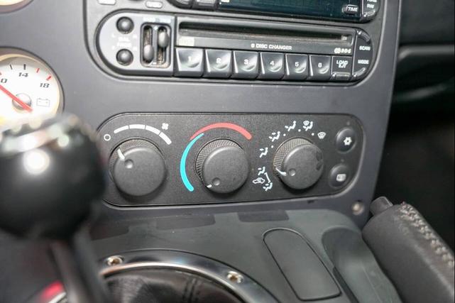Photo of 2004 Silver Dodge Viper