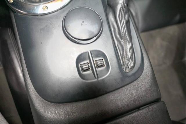 Photo of 2004 Silver Dodge Viper