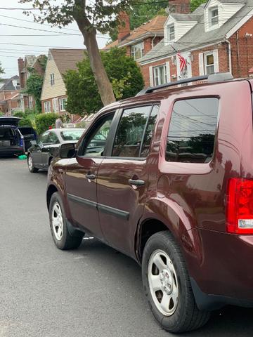 Photo of 2013 Burgundy Honda Pilot