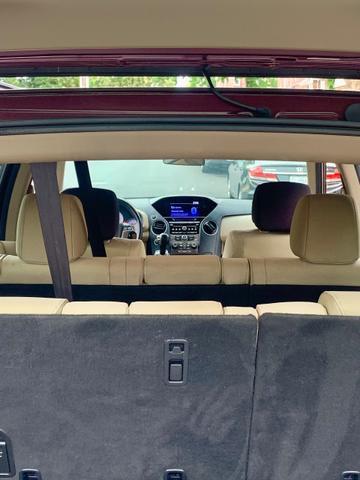 Photo of 2013 Burgundy Honda Pilot