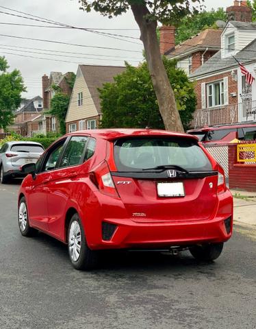 Photo of 2015 Red Honda Fit