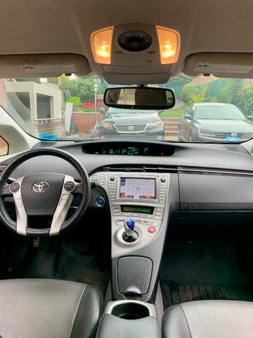 Photo of 2015 Black Toyota Prius