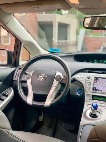 Photo of 2015 Black Toyota Prius